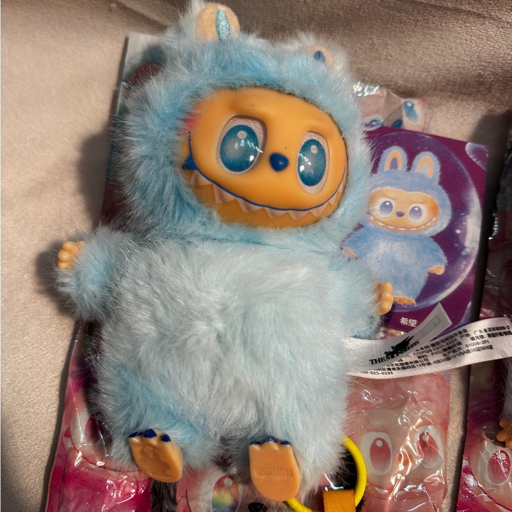 Colorful Plush Monster Keychains (Lafufu) - Picture 2 of 7